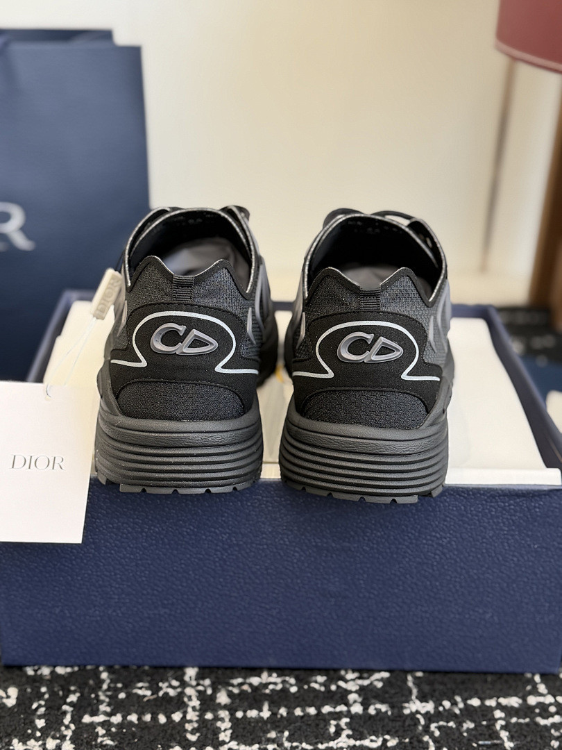 DR B30 Sneaker