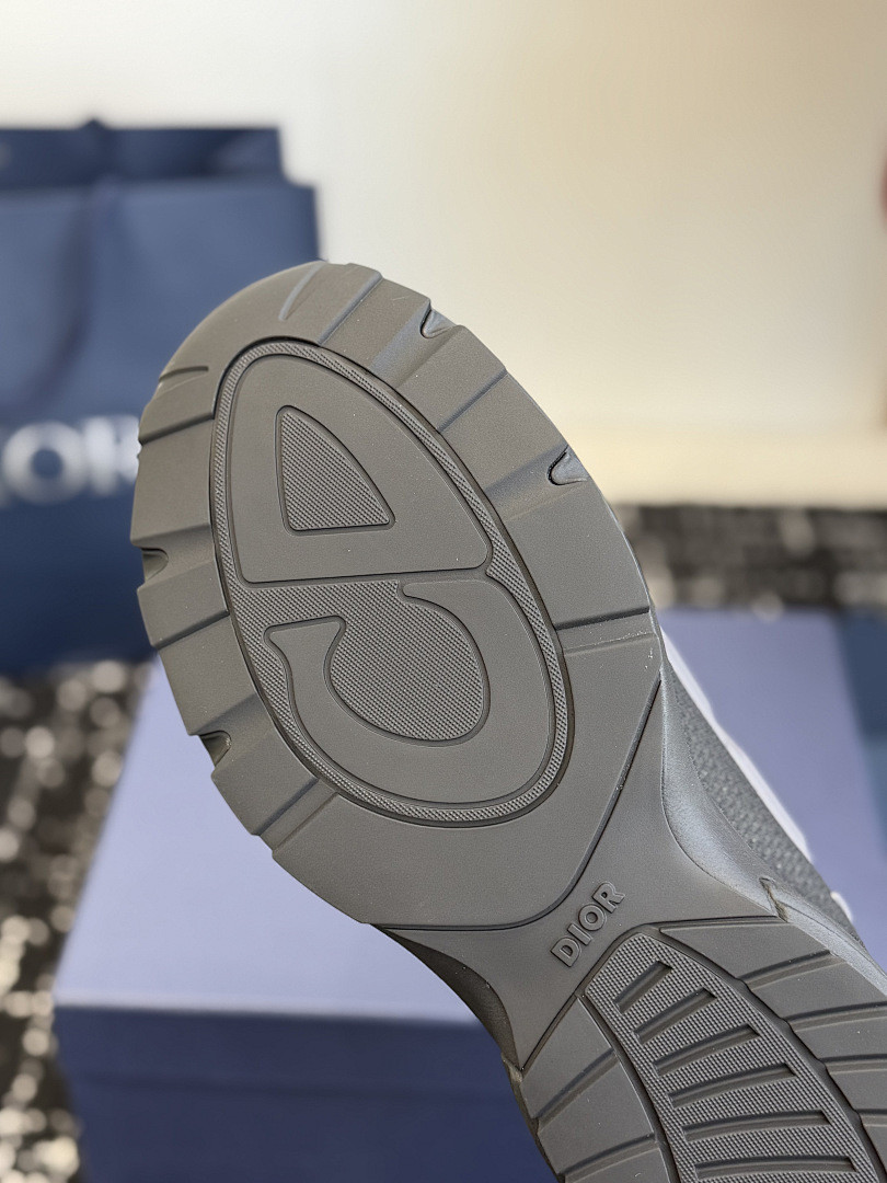 DR B30 Sneaker