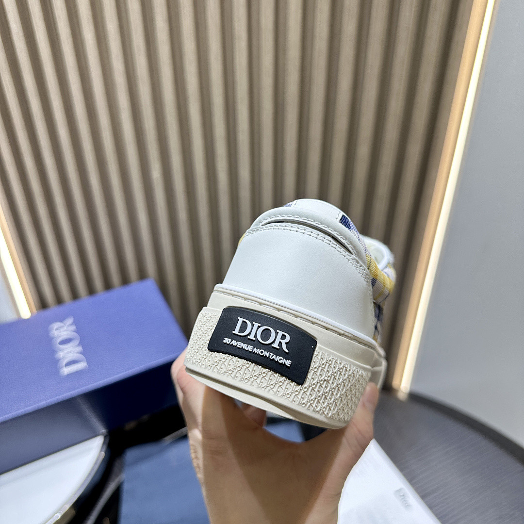 DR B33 Sneaker