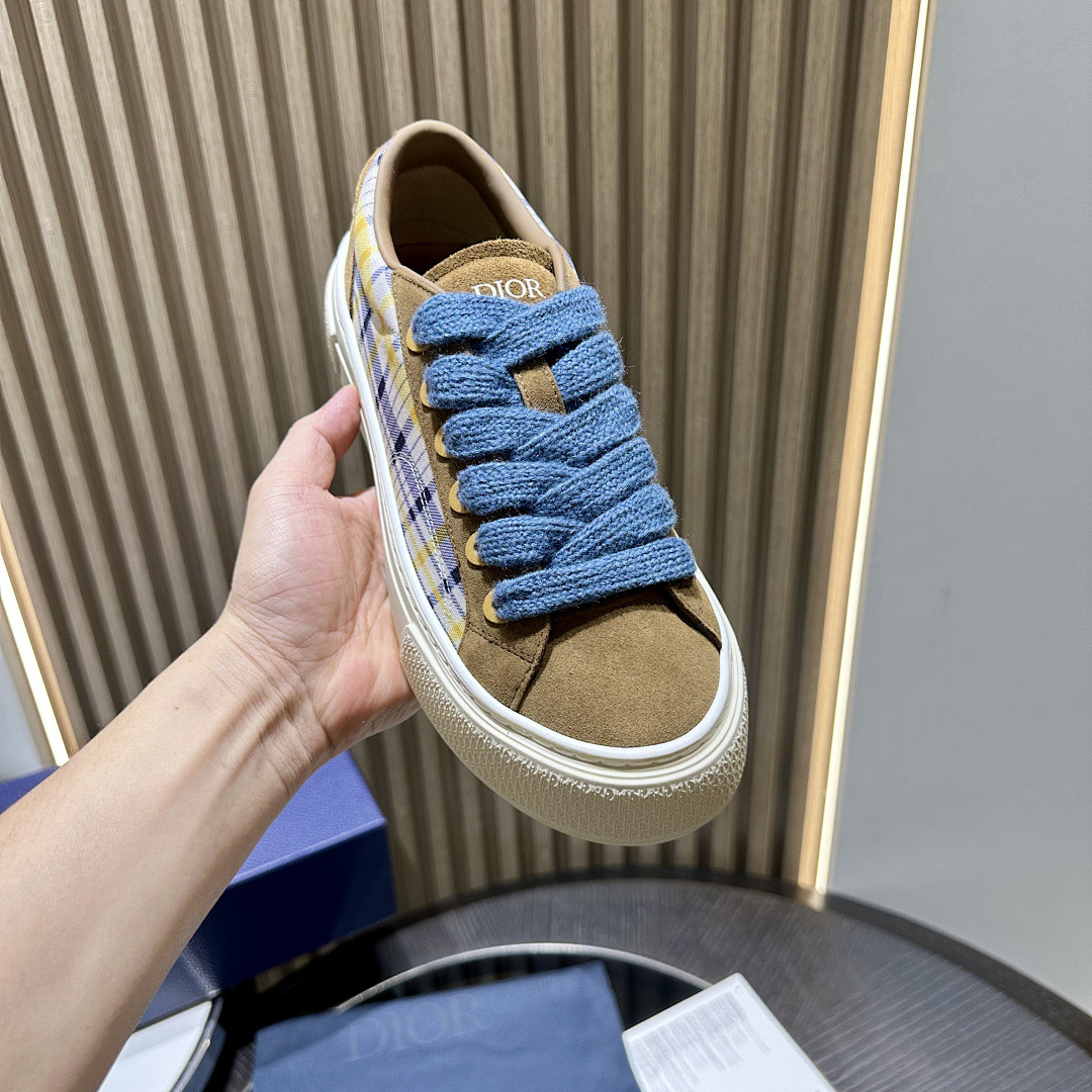 DR B33 Sneaker