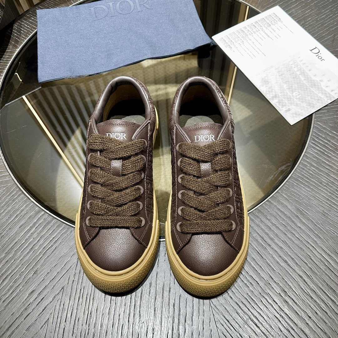 DR B33 Sneaker