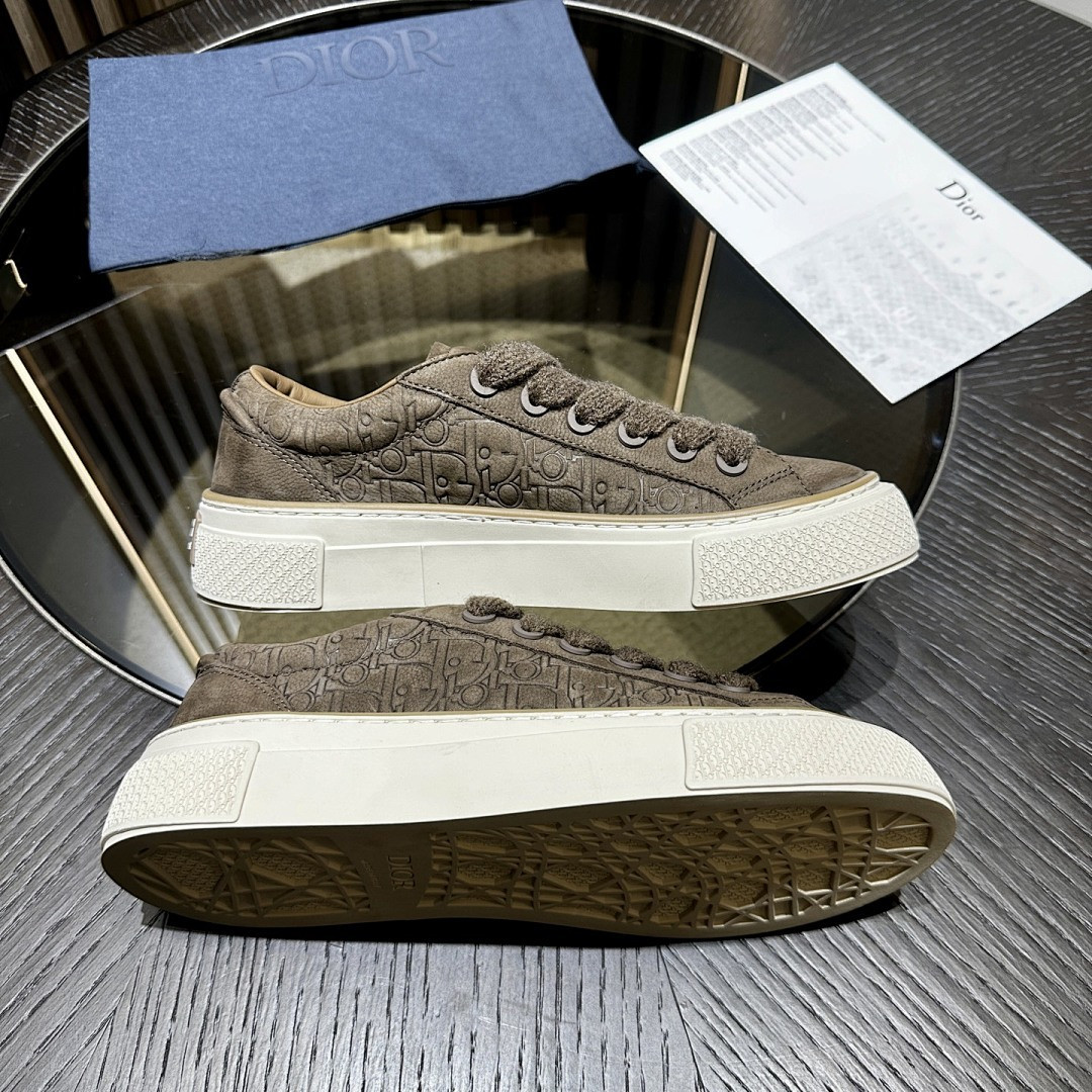 DR B33 Sneaker