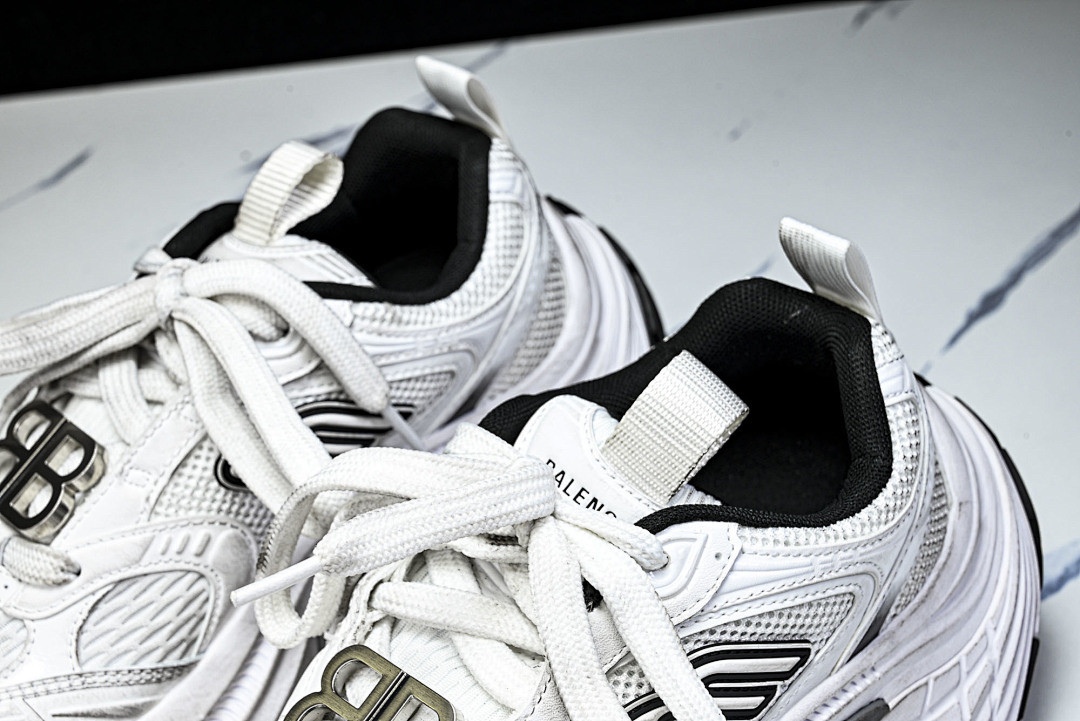 Ba1en*iaga 6XL Sneaker