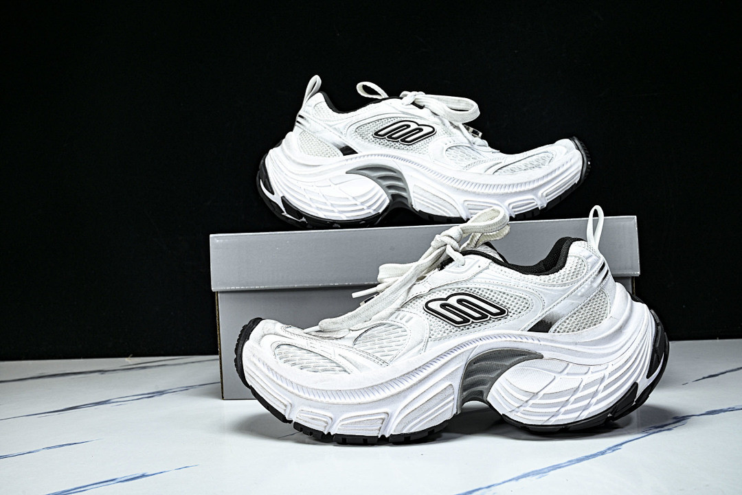 Ba1en*iaga 6XL Sneaker