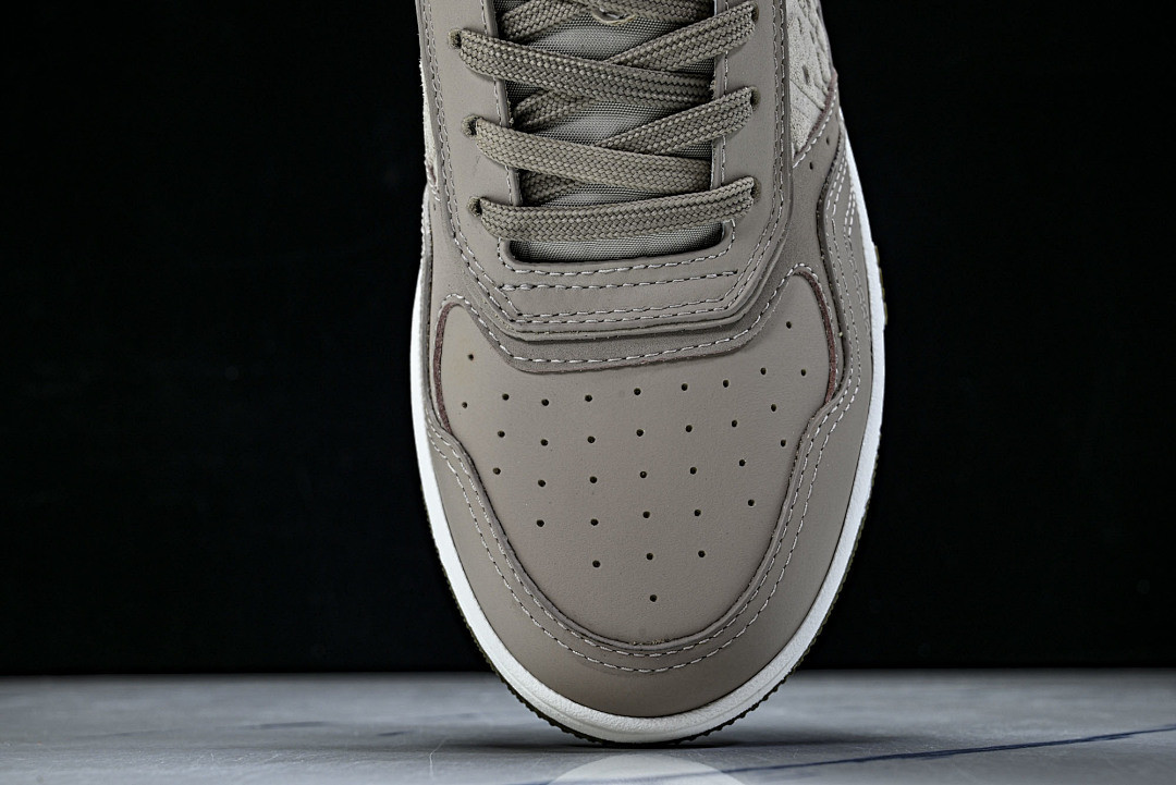 DR B27 Sneaker