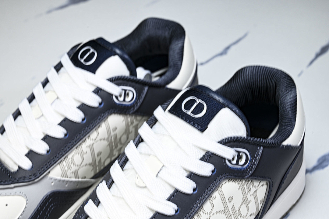 DR B27 Sneaker