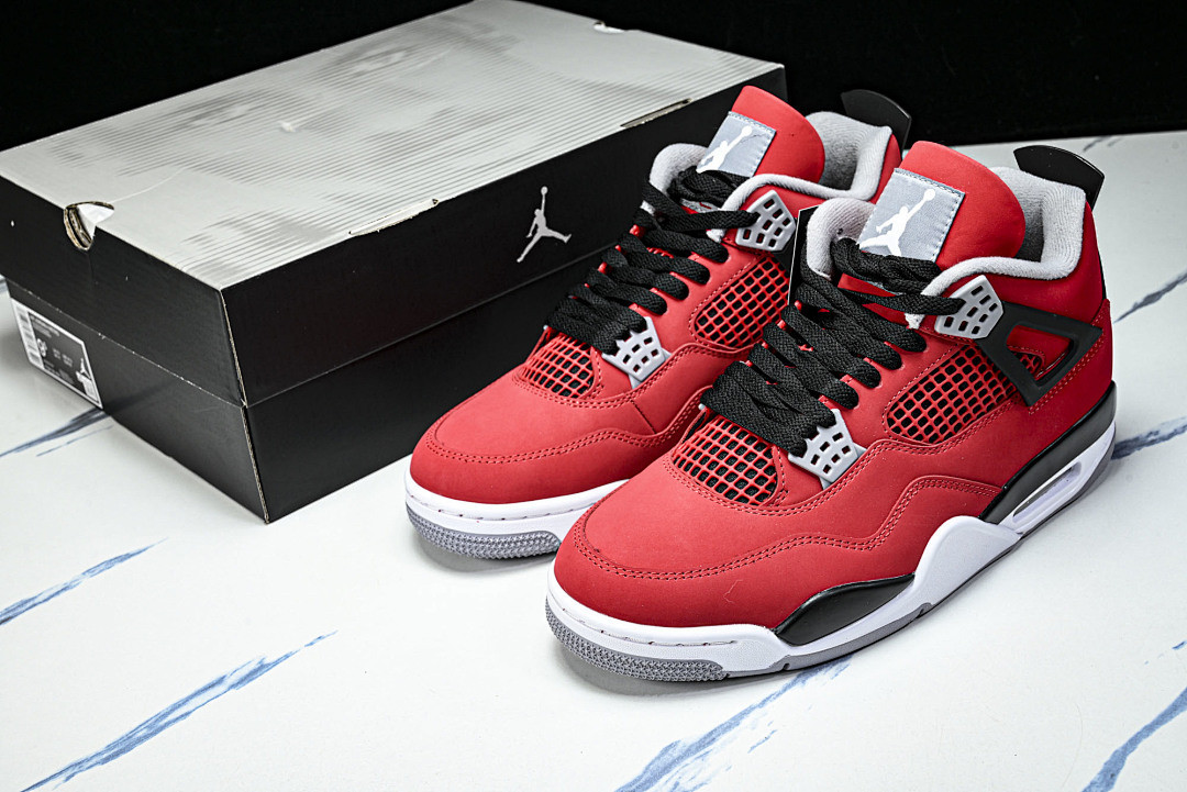 Air Jordan 4“Toro Bravo” FQ8138-600