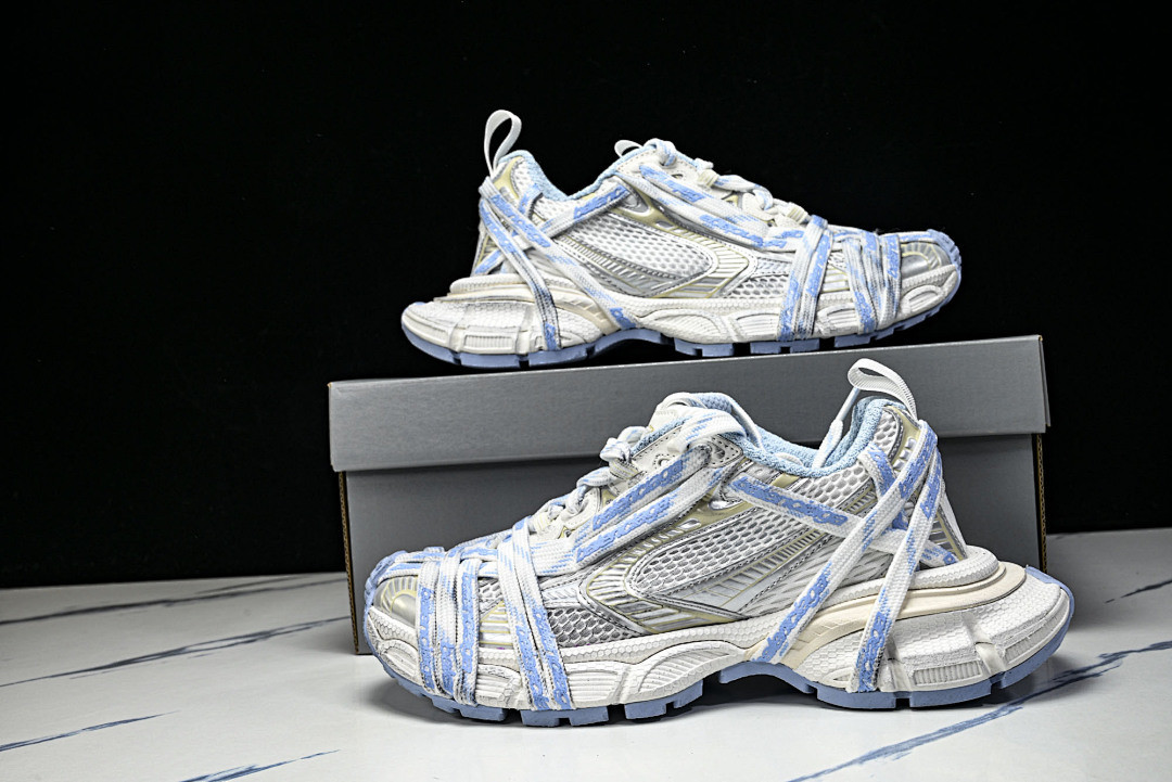 Ba1en*iaga Sneaker 3XL