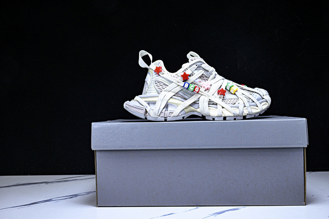 Ba1en*iaga Sneaker 3XL