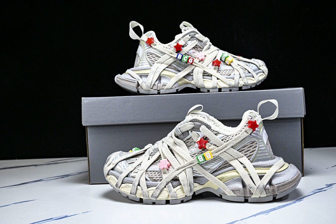 Ba1en*iaga Sneaker 3XL