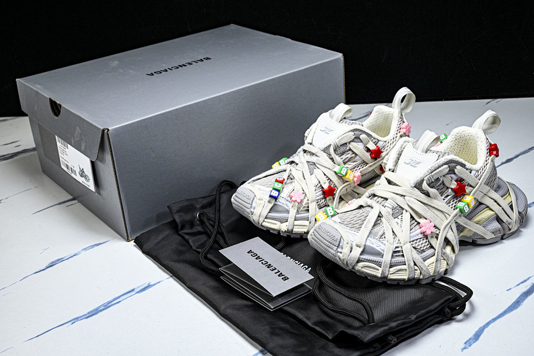 Ba1en*iaga Sneaker 3XL