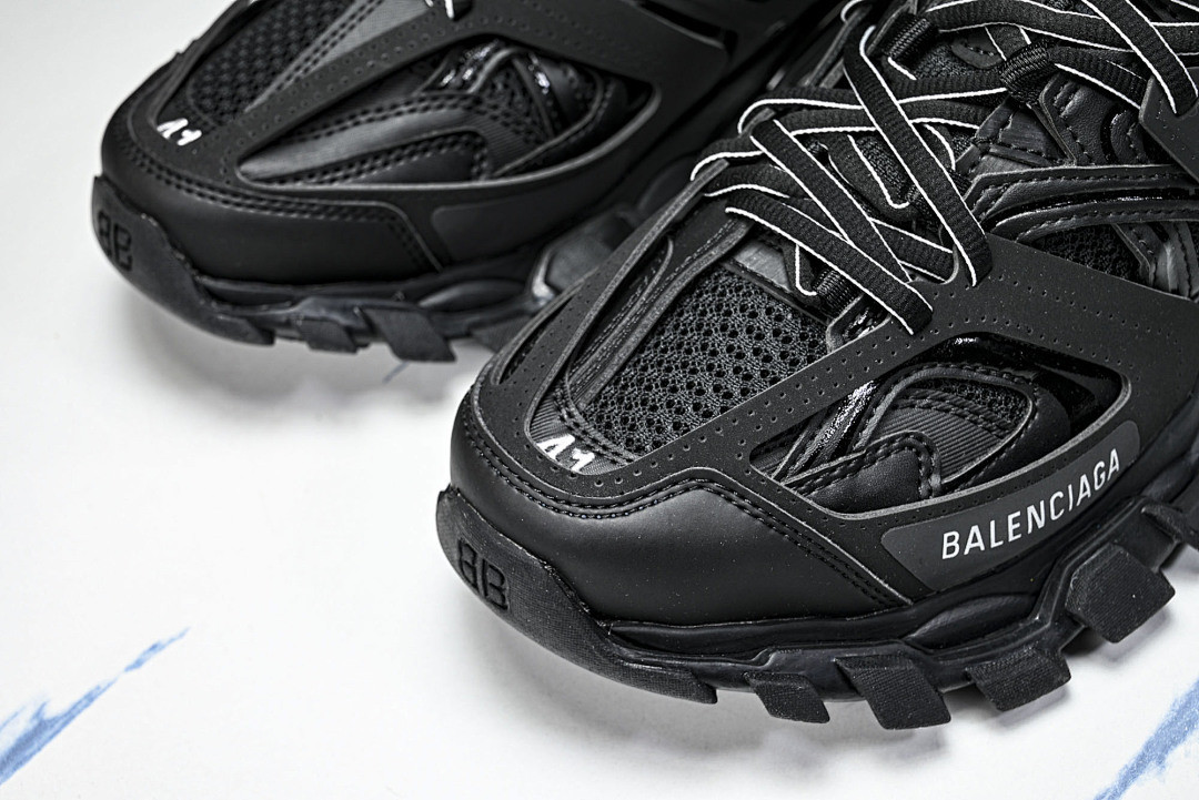 Ba1en*iaga Track WTRHM-1000