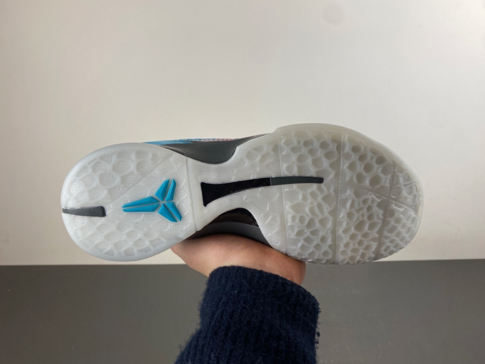 Nike Kobe 6 Protro “3D Hollywood” IQ3902-002