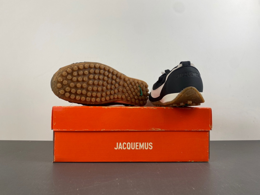 Jacquemus x Nike Jacumoon Shoe HV8547-001