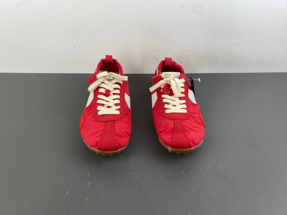 Jacquemus x Nike Moon HV8547-600