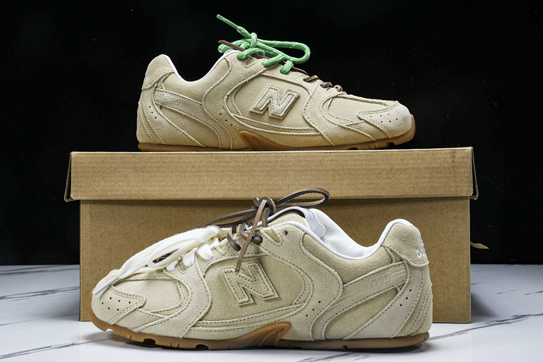 New Balance xMiuMiu NB-001