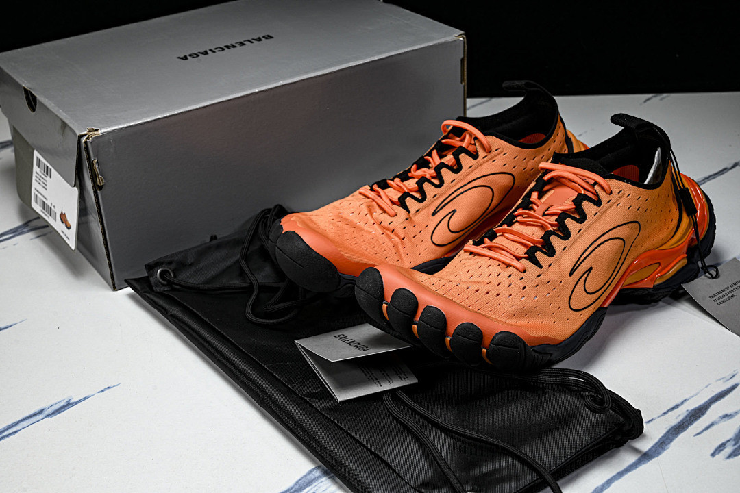 BLCG Anatomic Runner WANRN 7110