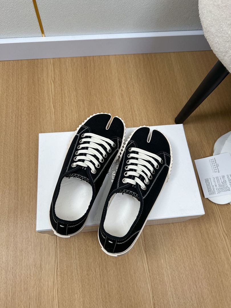 Ma1s0n Marg*e1a Sneakers
