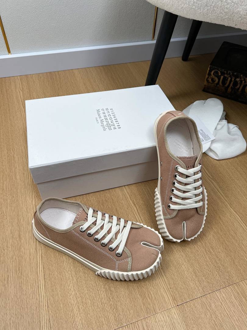 Ma1s0n Marg*e1a Sneakers