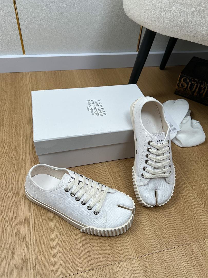 Ma1s0n Marg*e1a Sneakers