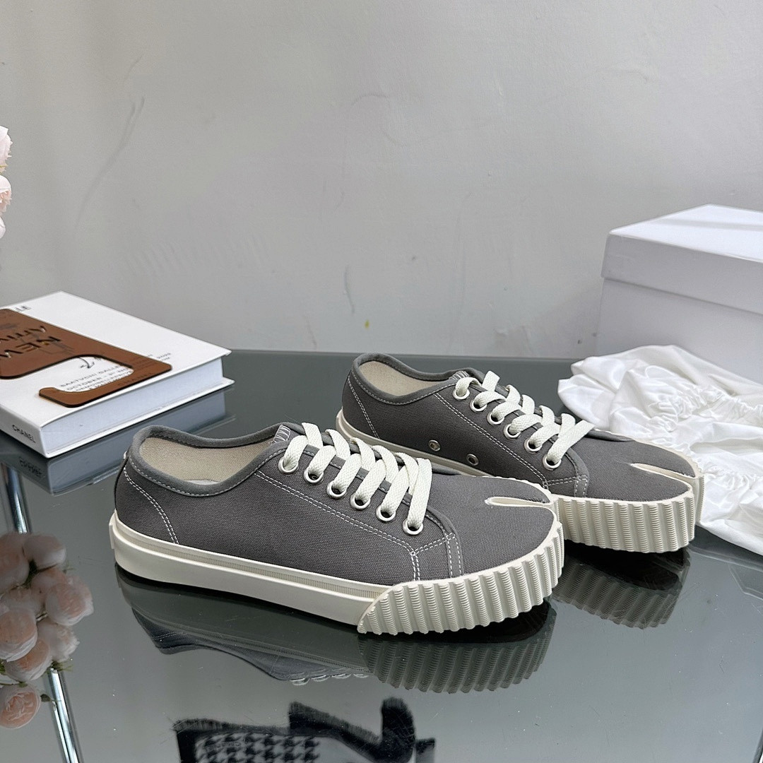 Ma1s0n Marg*e1a Sneakers