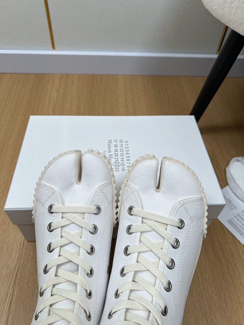 Ma1s0n Marg*e1a Sneakers