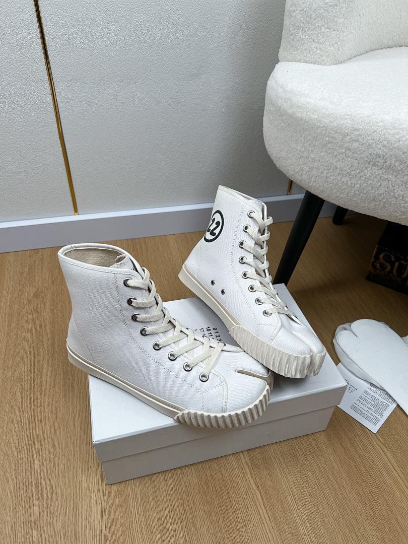 Ma1s0n Marg*e1a Sneakers