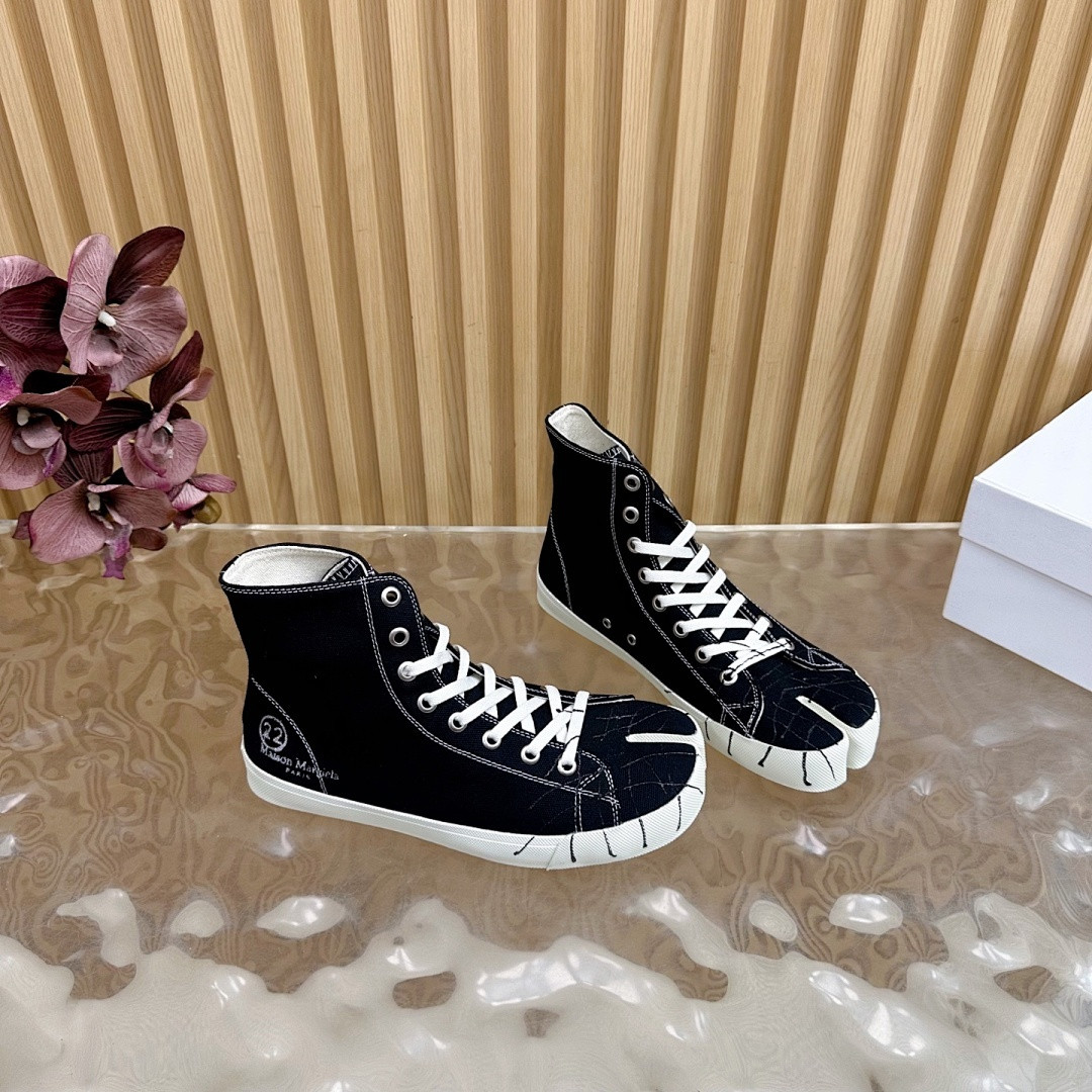 Ma1s0n Marg*e1a Sneakers