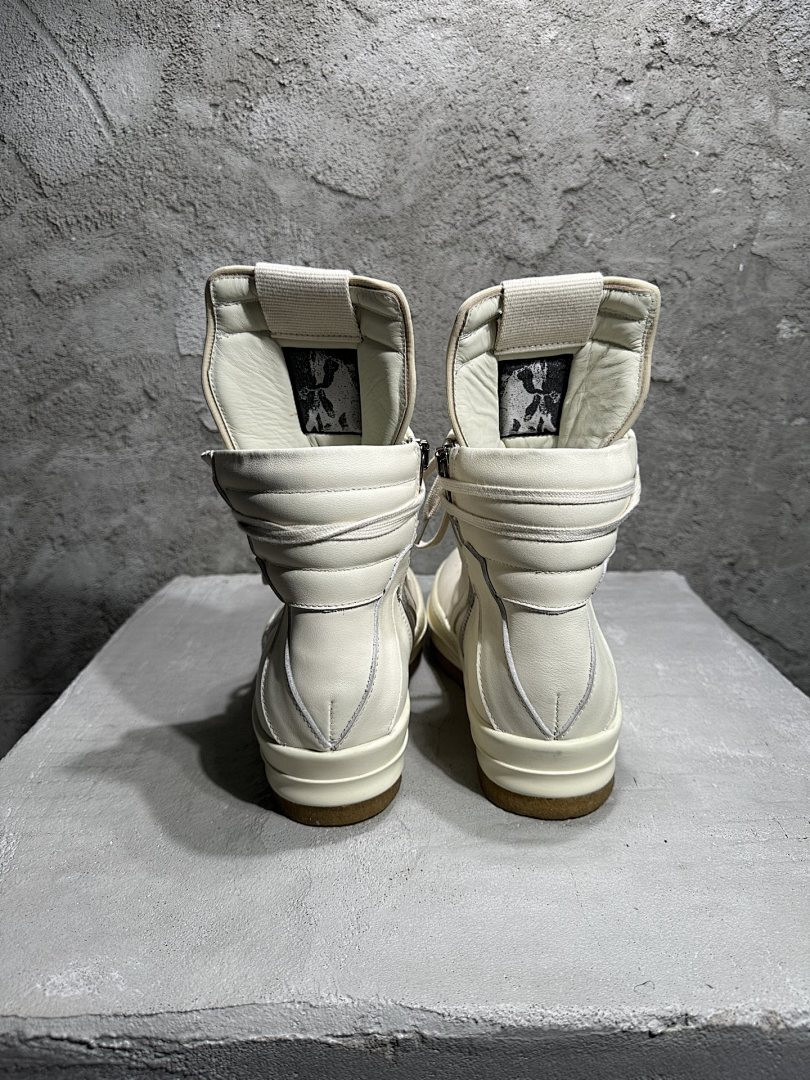 RO Sneakers