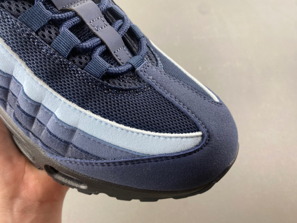 Nike Air Max 95 OG Obsidian Releases Fall 2025 IH4457-400