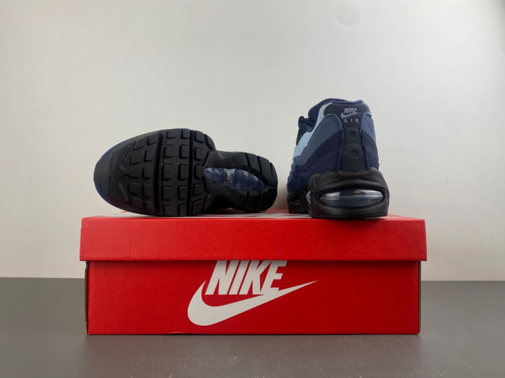 Nike Air Max 95 OG Obsidian Releases Fall 2025 IH4457-400