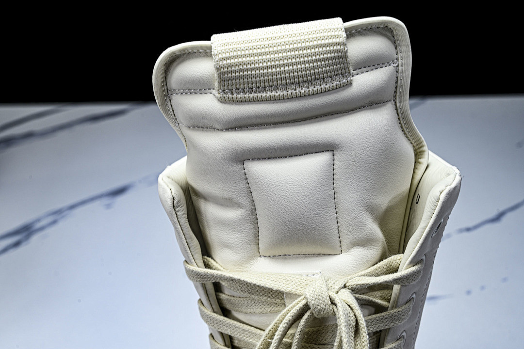RO Sneakers