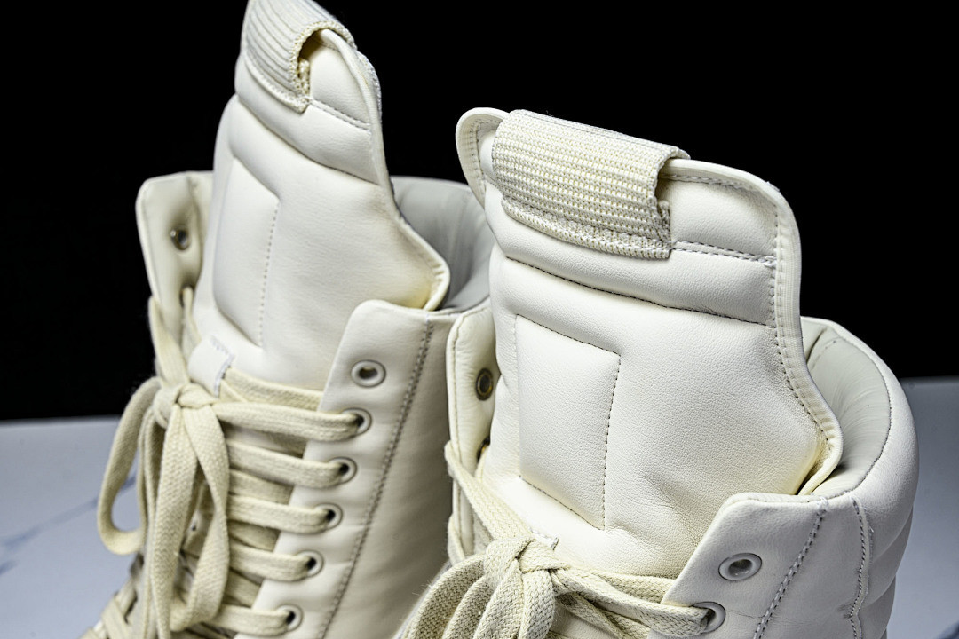 RO Sneakers
