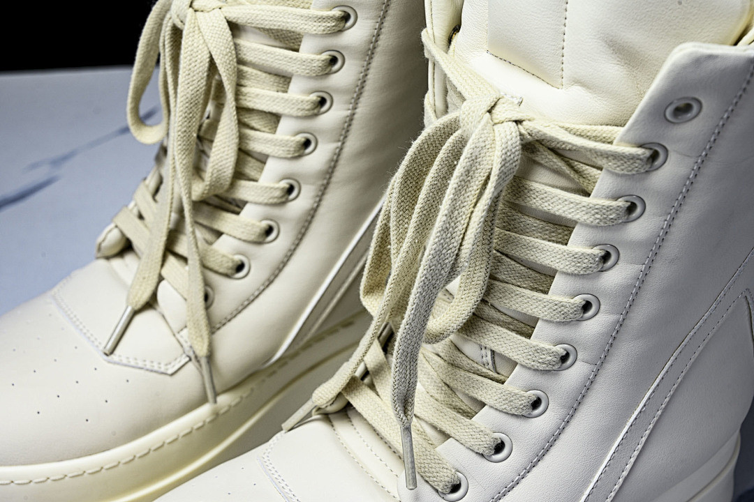 RO Sneakers