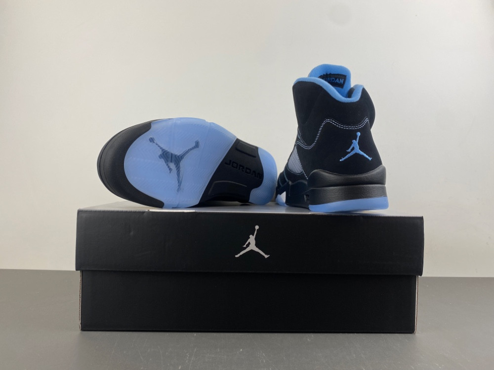 Air Jordan 5 Retro 2026