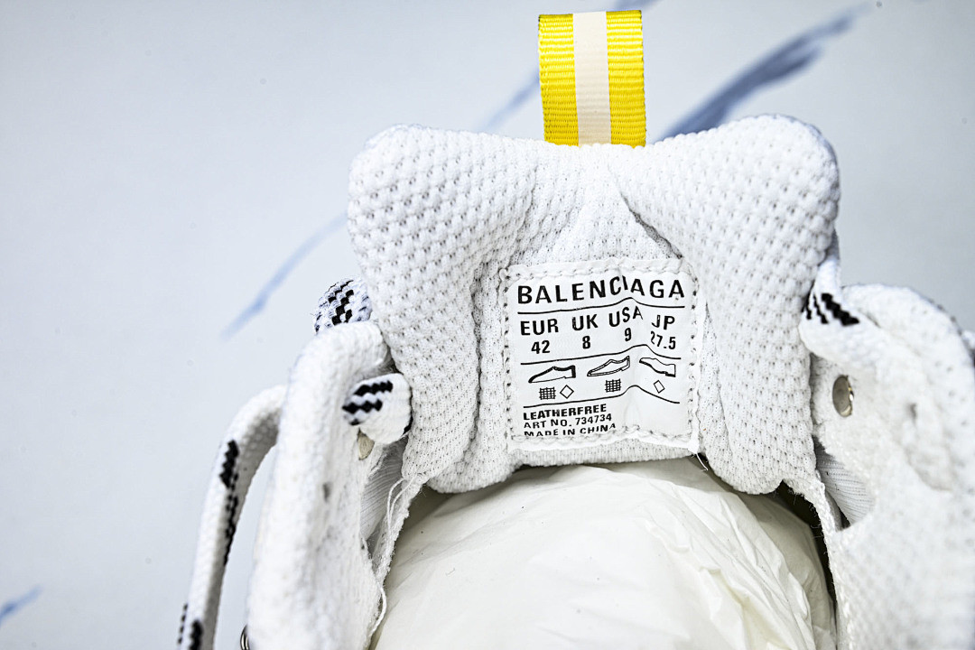 Ba1en*iaga Sneaker 3XL