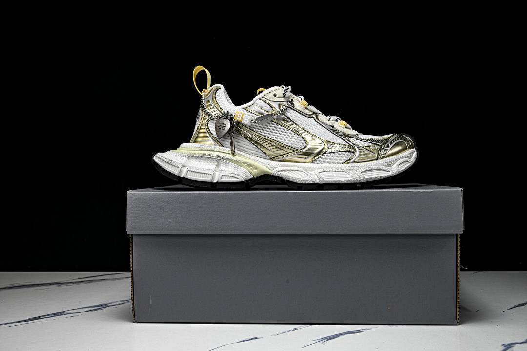 Ba1en*iaga Sneaker 3XL