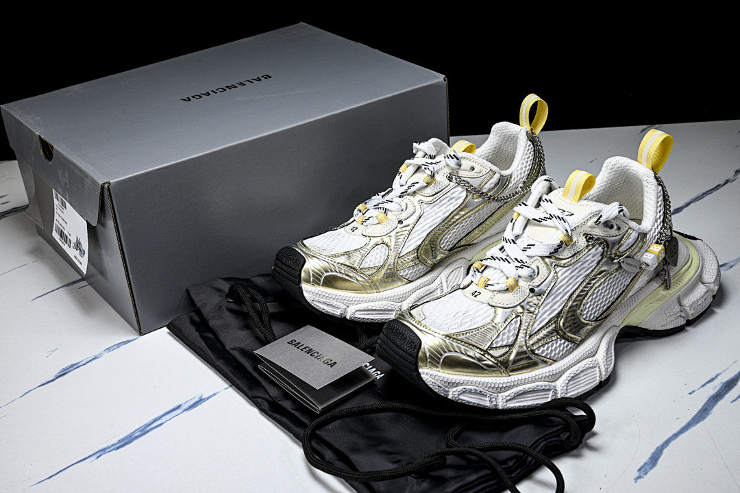 Ba1en*iaga Sneaker 3XL