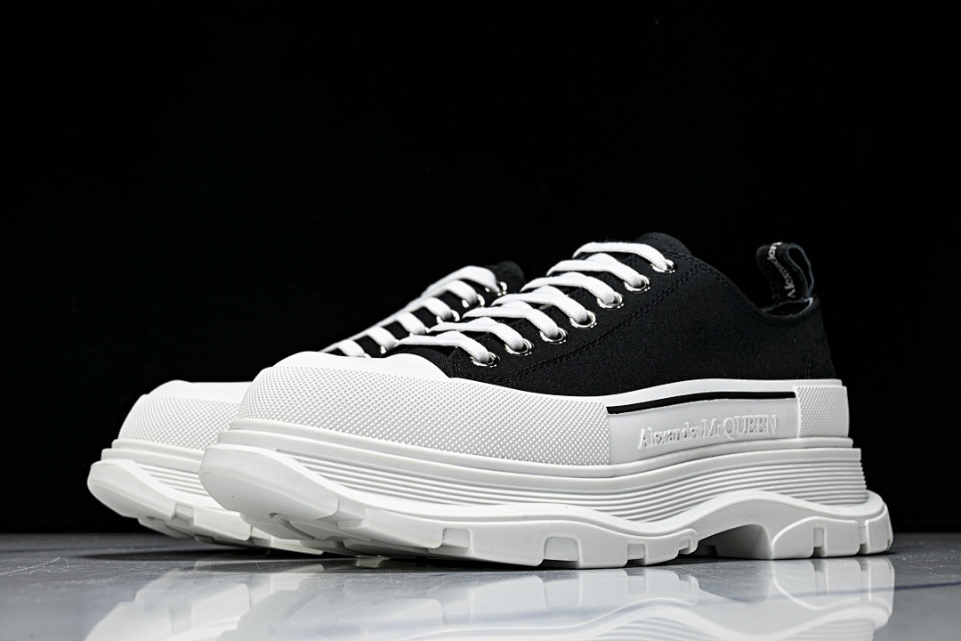 MQ Sneakers