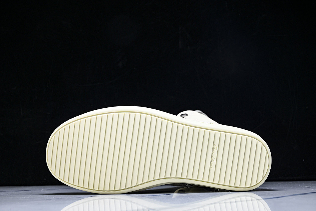 RO Sneakers