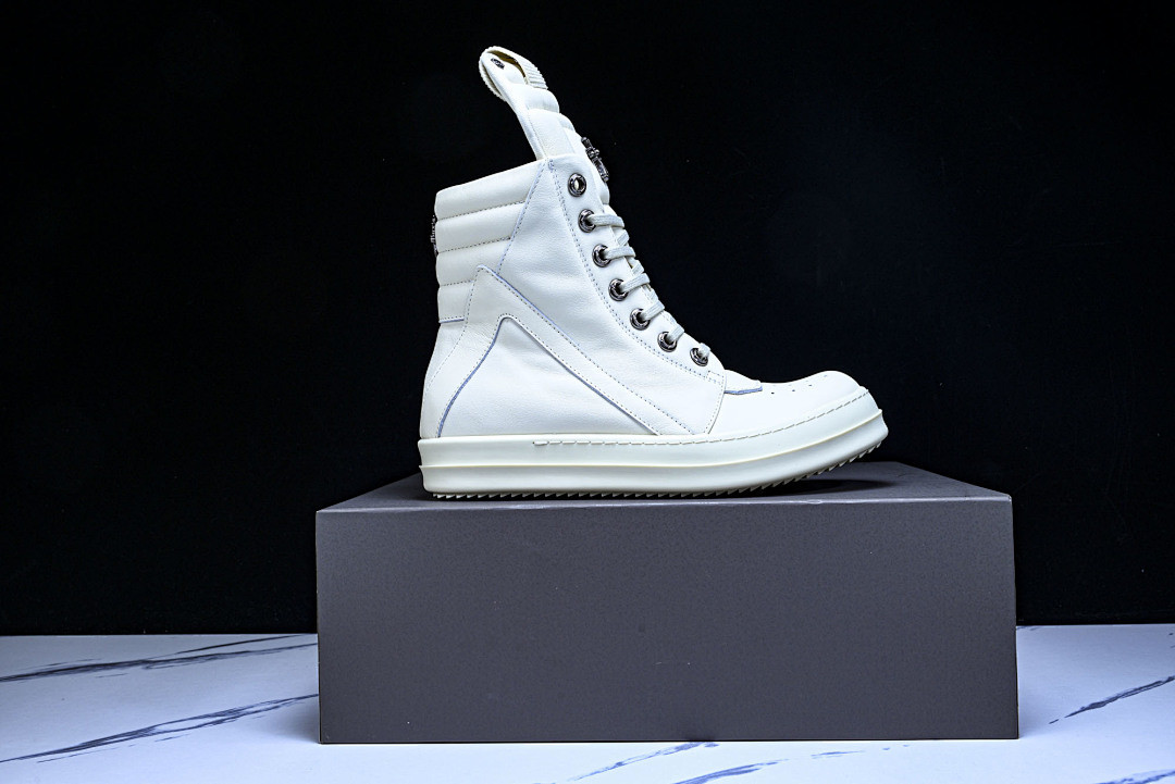 RO Sneakers