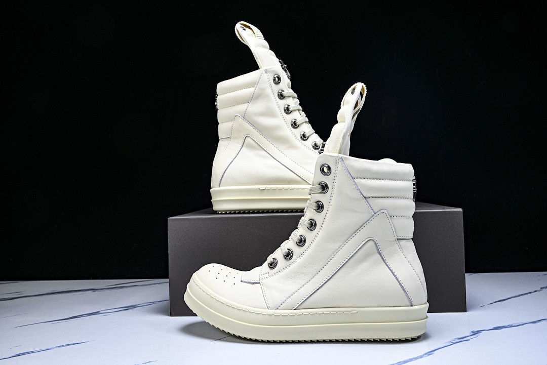 RO Sneakers