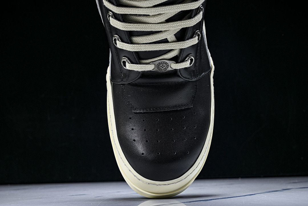 RO Sneakers