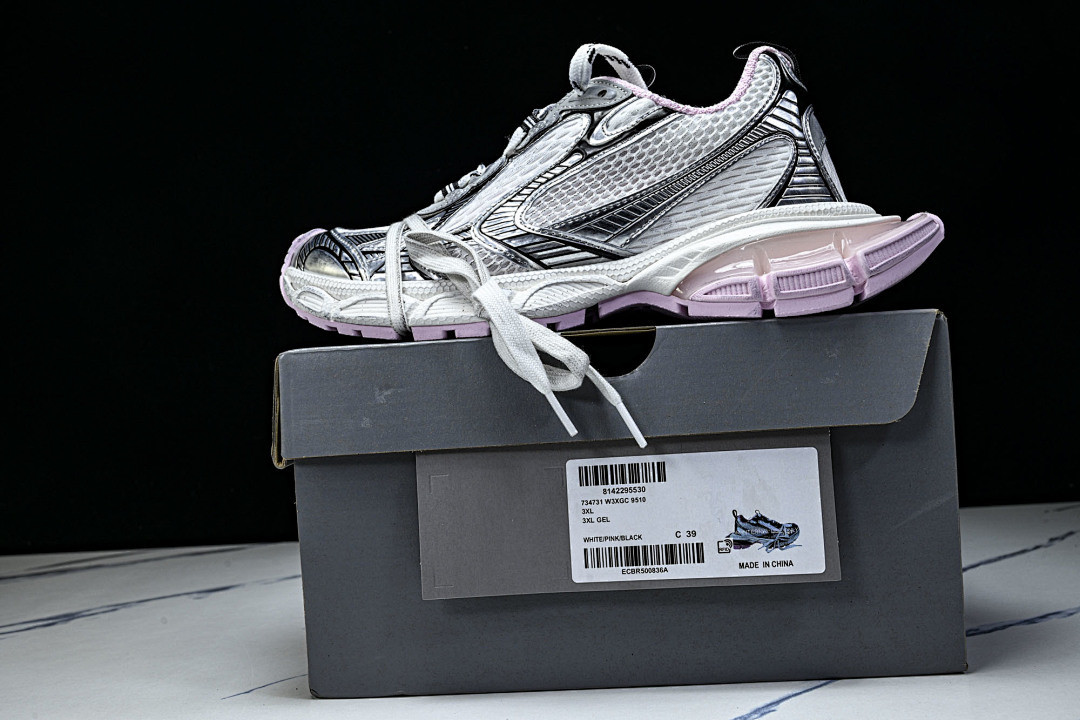 Ba1en*iaga Sneaker 3XL