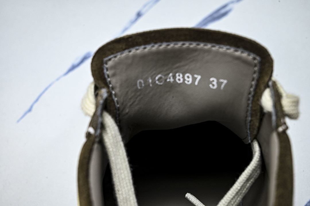 RO Sneakers