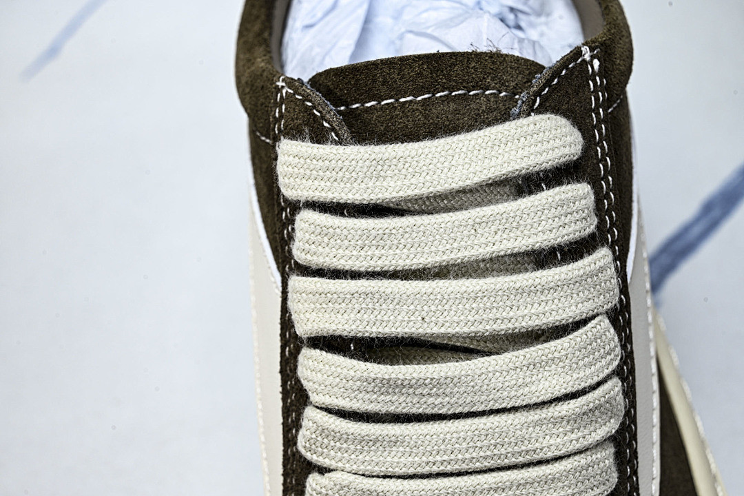 RO Sneakers
