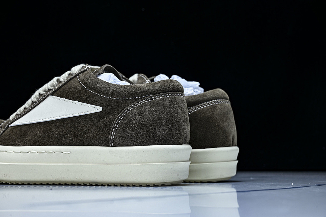 RO Sneakers
