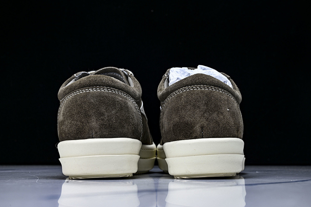 RO Sneakers