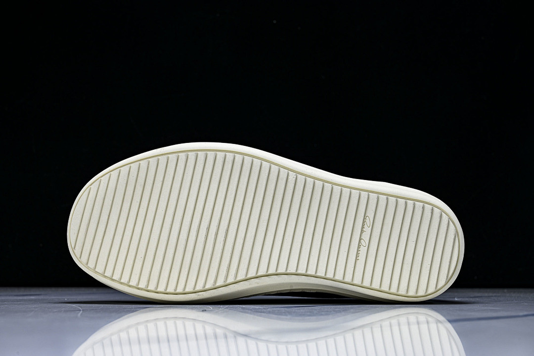 RO Sneakers