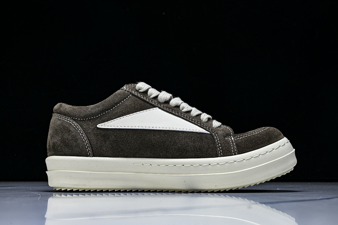 RO Sneakers
